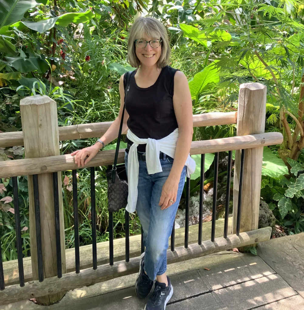 Carolyn Russel, Volunteer Coordinator at Little Nestlings Early Learning Center in West Linn